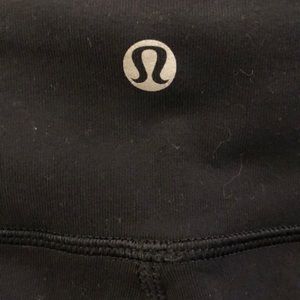 lululemon athletica Pants - Lululemon black crop legging, sz 10, 71041 lululemon athletica Pants - Lululemon black crop legging, sz 10, 71041